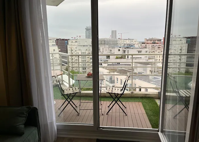 Cosy Apartment In La Defense